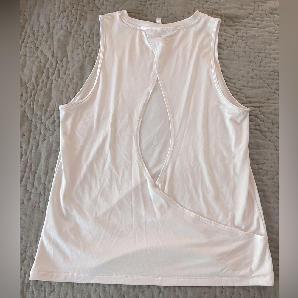 Fabletics White Dry-Flex Open Back Large Sleeveless Women's Top Activewear Yoga